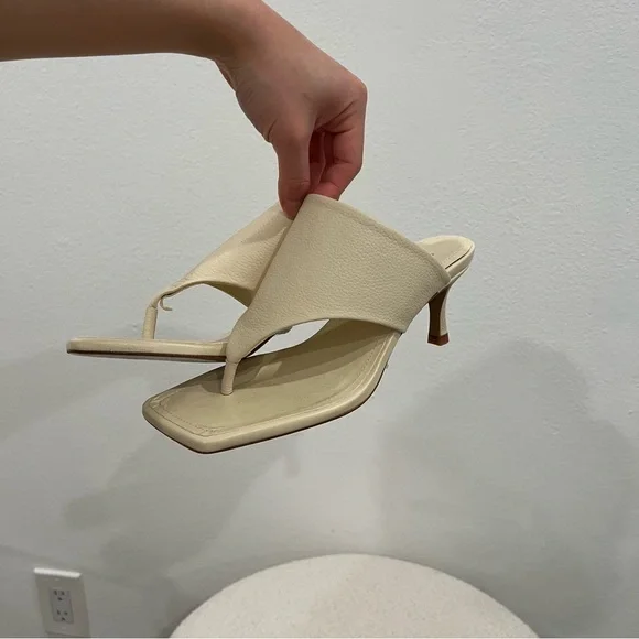 Zara Leather Ecru Thong Heeled Mule - Picture 2 of 6